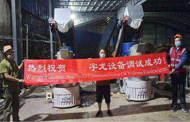 客户与手艺员合影留念